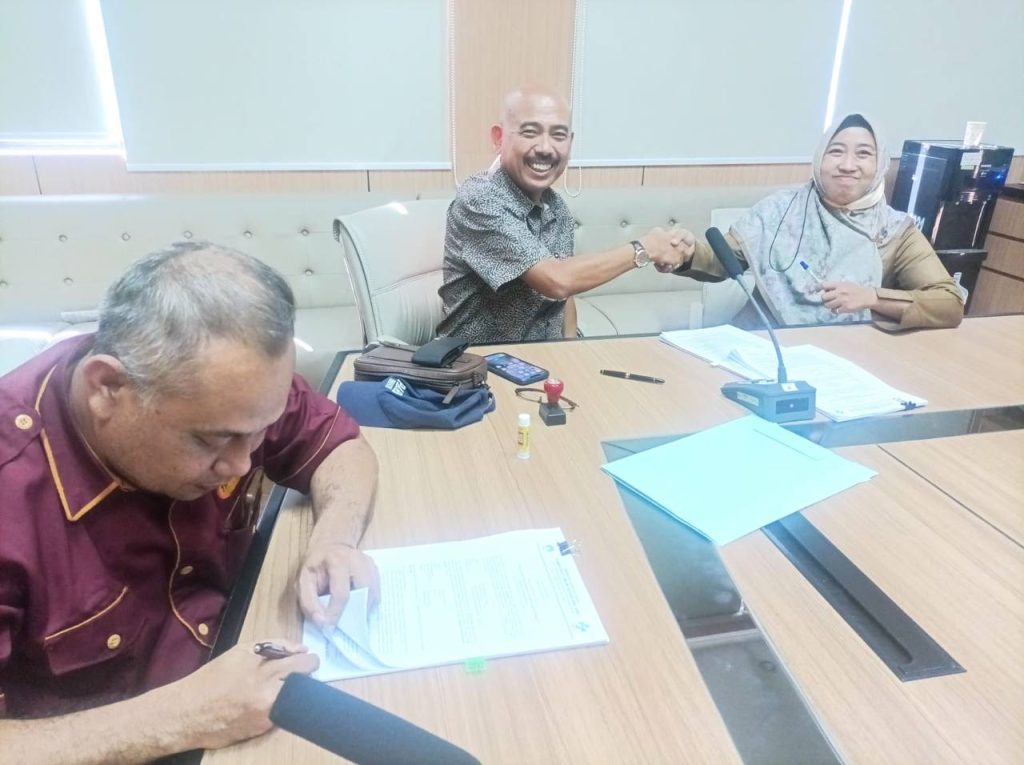 Penandatanganan Kontrak Kerja Sama Antara RSI Ibnu Sina Gresik dan PT Tigamas Mitra Selaras